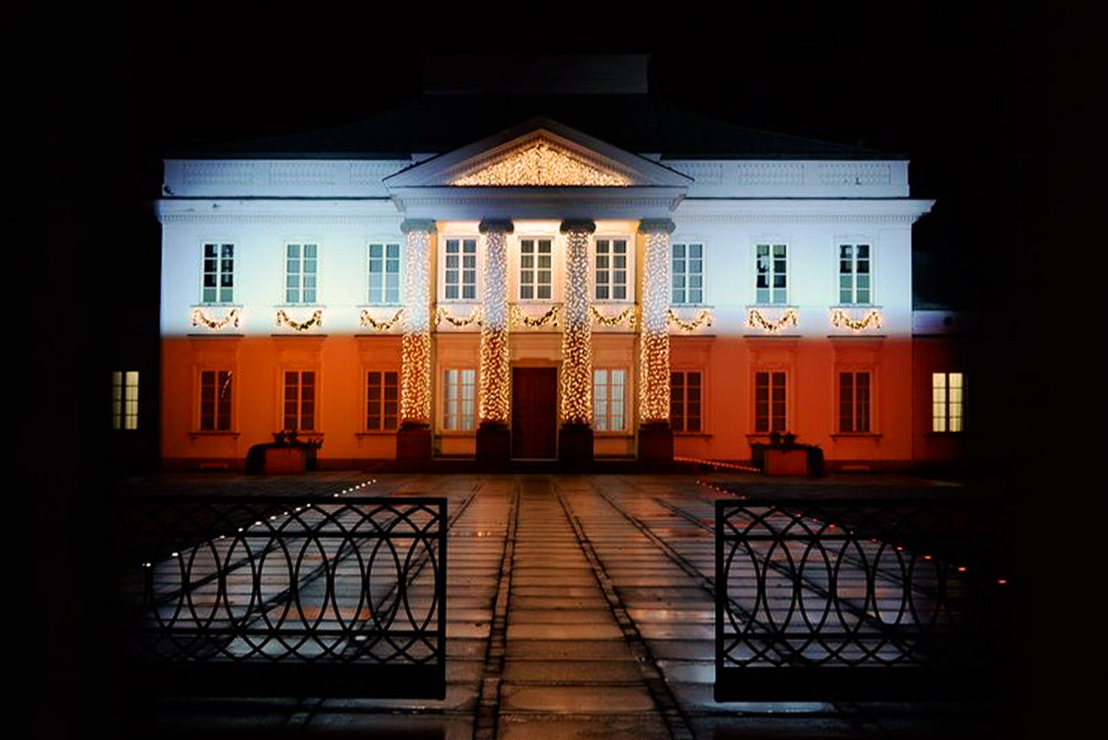 Iluminacja świąteczna Pałacu Belwederskiego 2 Strona Realizacje Belweder 02
