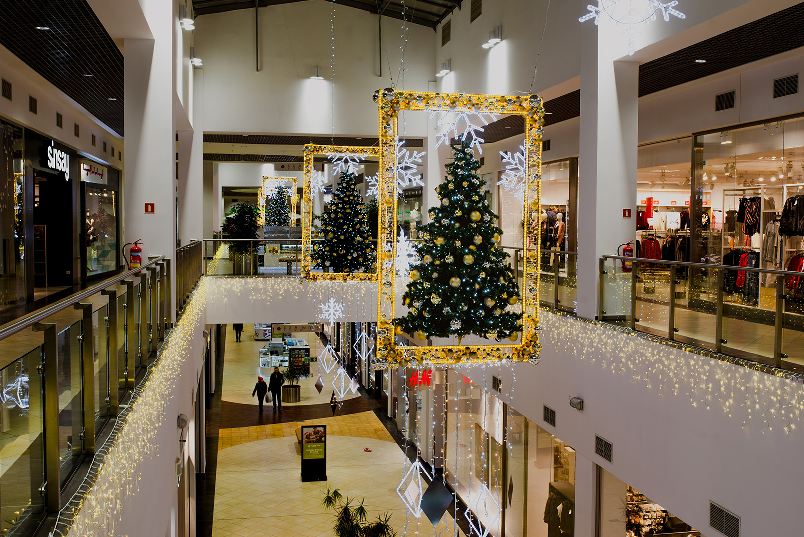 Świąteczna dekoracja Galerii Leszno