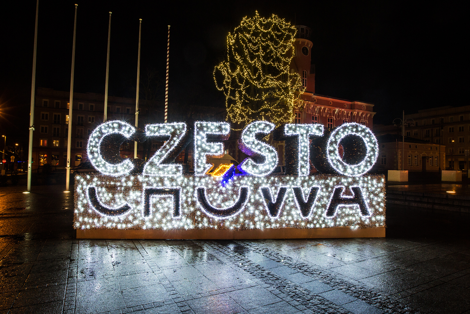 Świąteczna dekoracja świetlna dla UM Częstochowa 2 czestochowa napis 02
